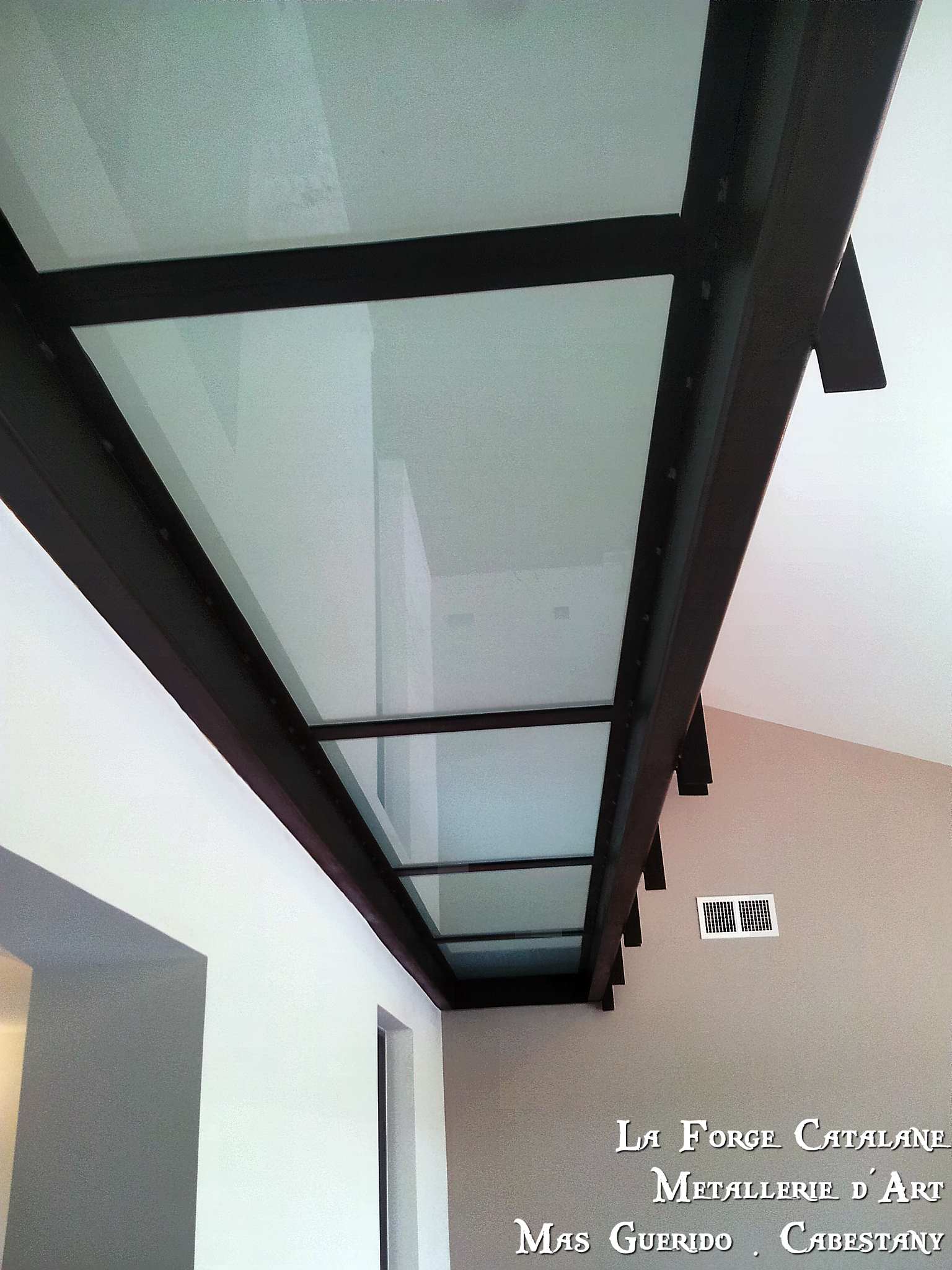 passerelle vitree vitrage opalescent garde corps  fer Forge Catalane Cabestany (5).jpg